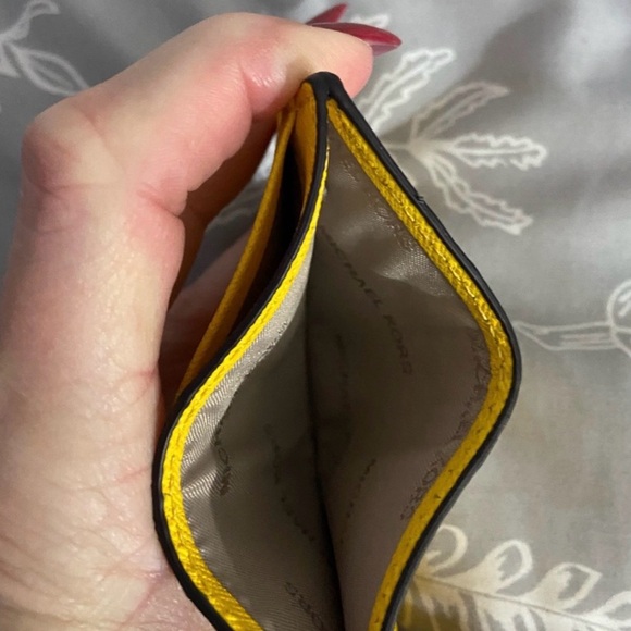 Michael Kors Gray and Yellow Messenger Bag With Matching Card Holder - Picture 9 of 9